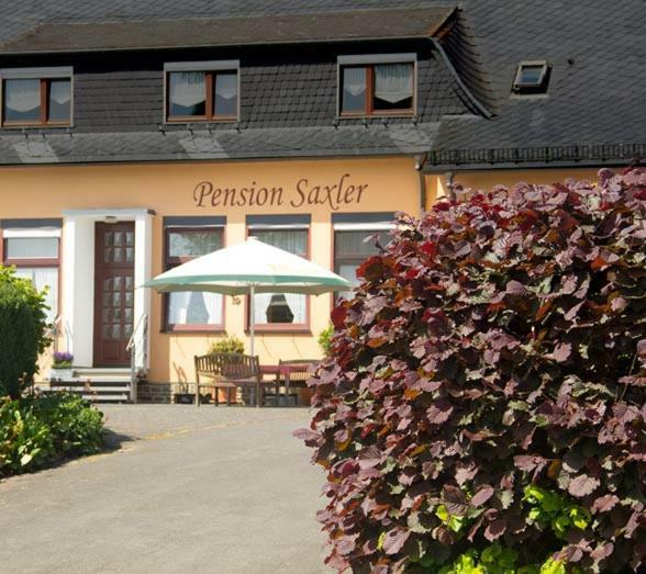 Pension-Saxler Neichen ภายนอก รูปภาพ